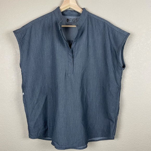 Figs Technical Collection Scrub Top in Graphite - Picture 2 of 7